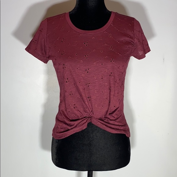 NWT Francesca's Inverted Knot Eyelet Maroon Top